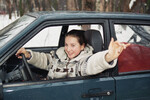 Ирина Слуцкая за рулем папиного автомобиля, 1997 год