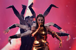 Грузинская певица Нуца Бузаладзе в финале международного конкурса песни «Евровидение», 11 мая 2024 года