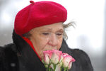 Римма Маркова на церемонии открытия мемориальной доски народной актрисе СССР Кларе Лучко на Котельнической набережной, 2008 год