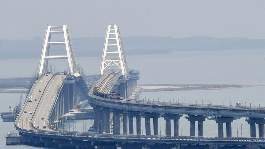 Движение грузовиков по Крымскому мосту будет запущено не ранее 1 декабря 2022 года