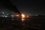 Во время пожара на судне около Южного речного порта в Москве, 1 марта 2018 года