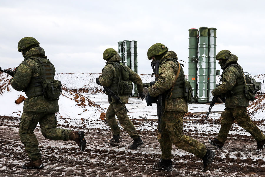 Четвертый дивизион зенитных ракетных комплексов С-400 «Триумф» заступил на боевое дежурство в Крыму