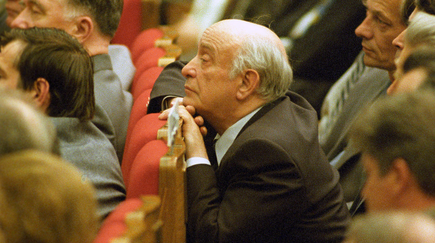 Ролан Быков во время заседания I съезда народных депутатов СССР, 1989 год
