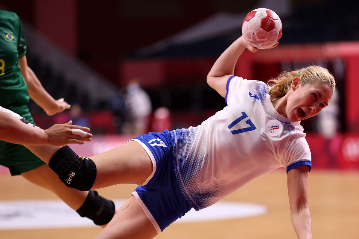 Владлена Бобровникова в составе сборной России по гандболу на Олимпийских играх в Токио