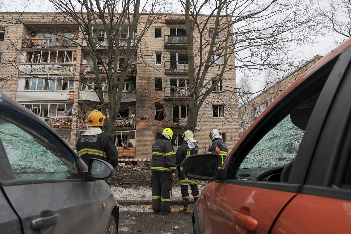 В Петербурге после атаки БПЛА стали фиксировать повреждения автомобилей -  Газета.Ru | Новости