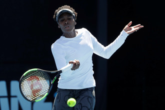 Винус Уильямс играет в финале Australian Open c младшей сестрой Сереной