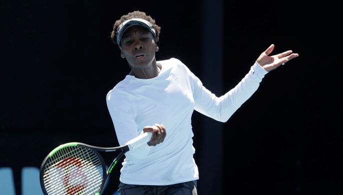 Винус Уильямс играет в финале Australian Open c младшей сестрой Сереной