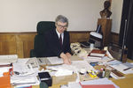 Виталий Чуркин в своем рабочем кабинете, 1991 год