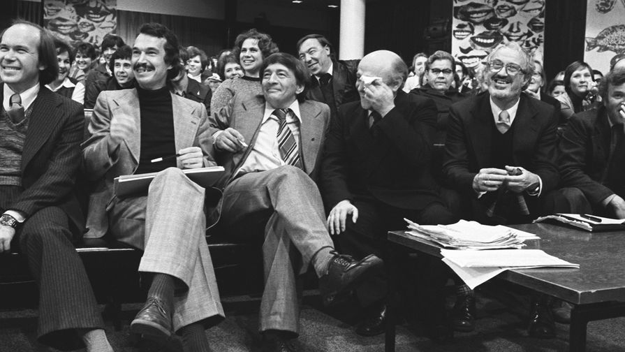 Эдуард Успенский (в центре) в&nbsp;телестудии &laquo;Останкино&raquo;, 1979 год