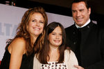 Келли Престон и Джон Траволта с дочерью Эллой, 2009 год 