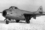 Первый советский турбореактивный истребитель МиГ-9