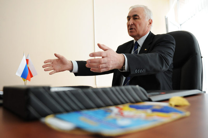 Леонид Тибилов победил на президентских выборах в Южной Осетии 