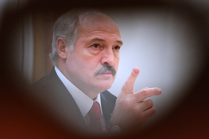 Александр Лукашенко предложил вернуть требование характеристик с прежнего места работы при новом трудоустройстве