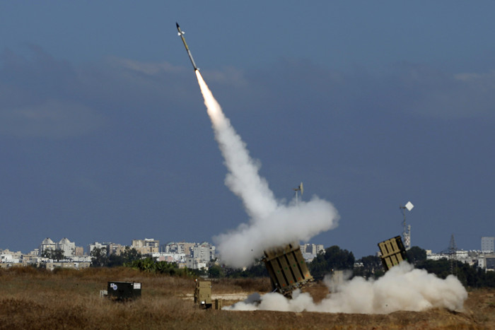 В четверг израильская система ПВО «Железный купол» смогла в очередной раз сбить несколько ракет, пущенных в сторону Тель-Авива 