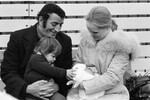 Тони Беннетт с женой Сандрой и дочерью Джоанной в Лондонском зоопарке, 1972 год