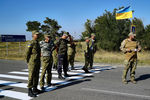 Активисты блокируют автомобильную трассу на границе Украины и Крыма у поселка Чонгар