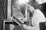 Вера Васильева в артистической комнате театра Сатиры, 1956 год