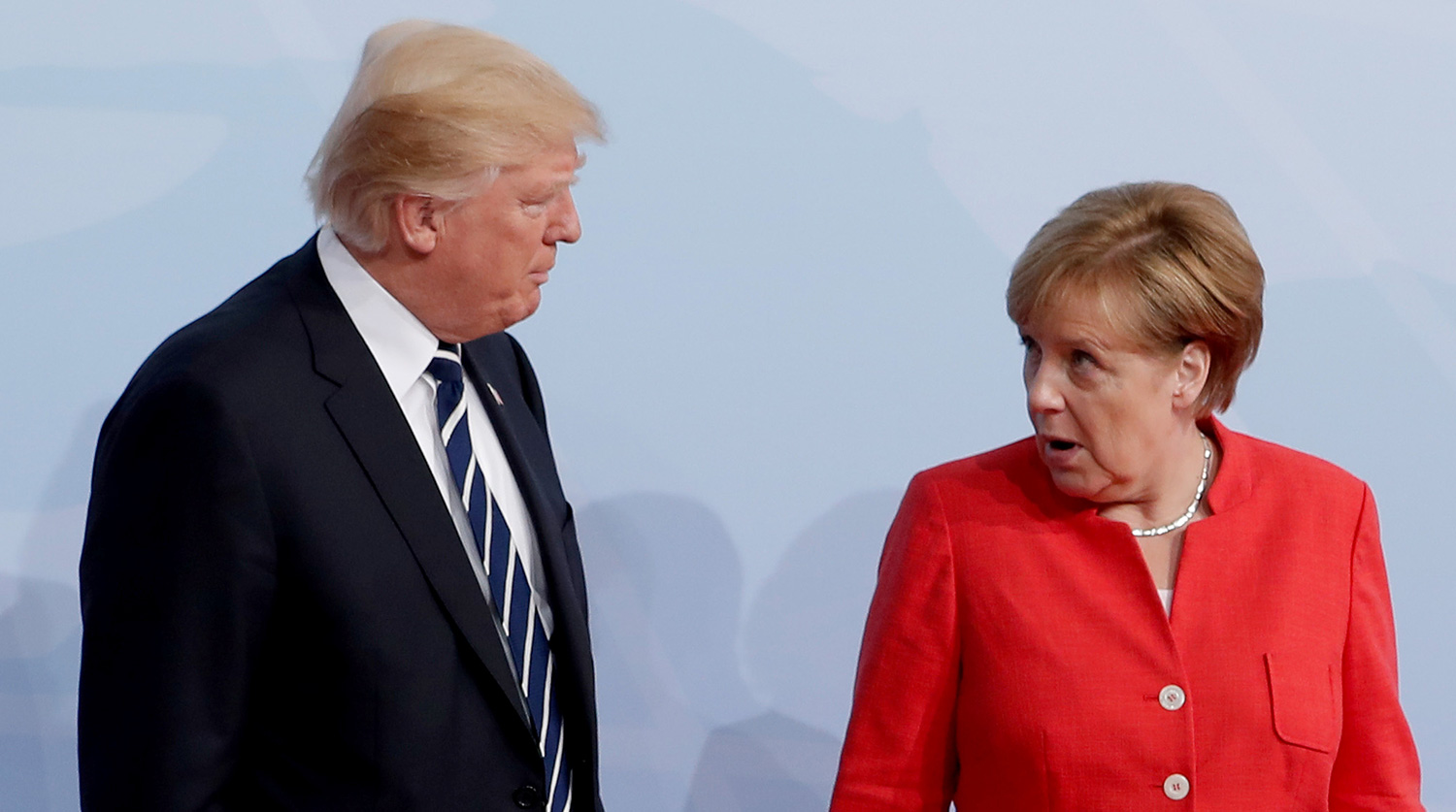 Холодная встреча в Портсмуте: Трамп обращался с Меркель как со школьницей