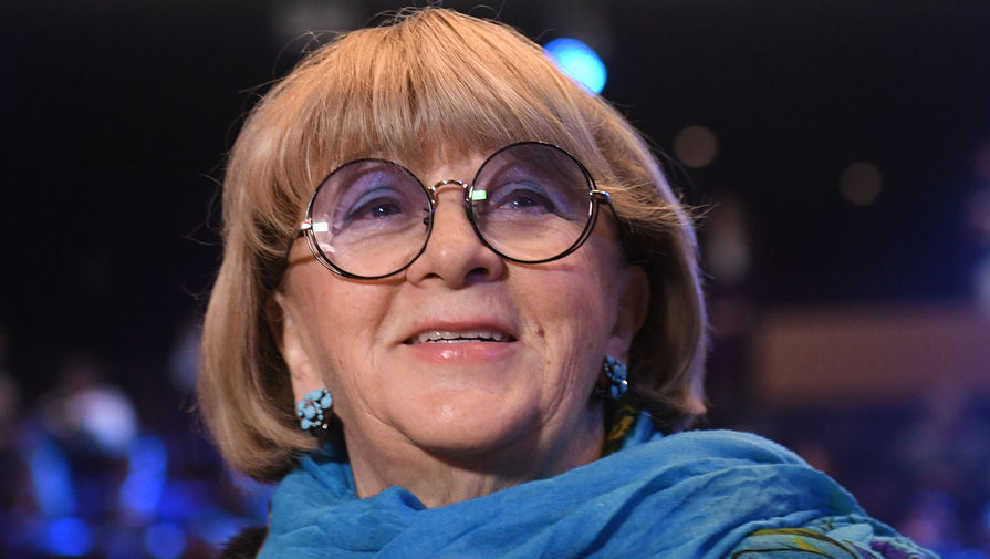 Режиссер Алла Сурикова опровергла информацию о своей госпитализации в связи с COVID-19