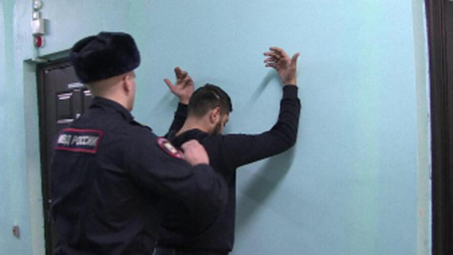 В Екатеринбурге задержали грабителя, который забирал деньги у студентов неспортивного вида