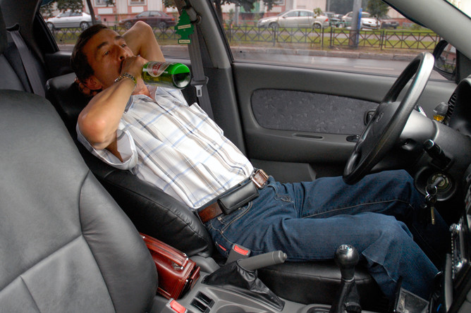 Депутаты Госдумы хотят ужесточить ответственность для пьяных водителей 