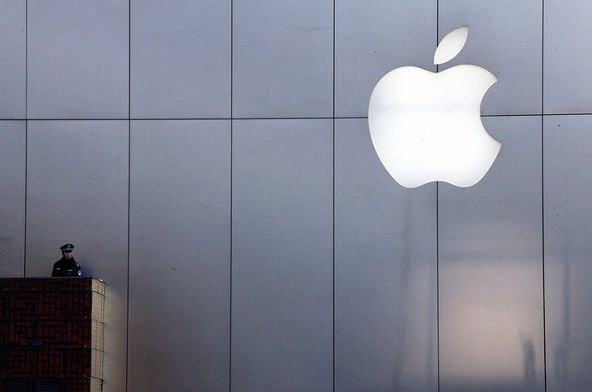 Apple ведет переговоры с Yahoo о сотрудничестве