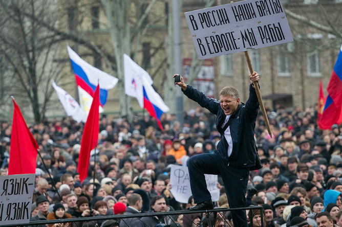 Митинг в центре Донецка 1 марта