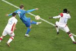 Нападающий «Зенита» Александр Кокорин в матче Лиги Европы против пражской «Славии»