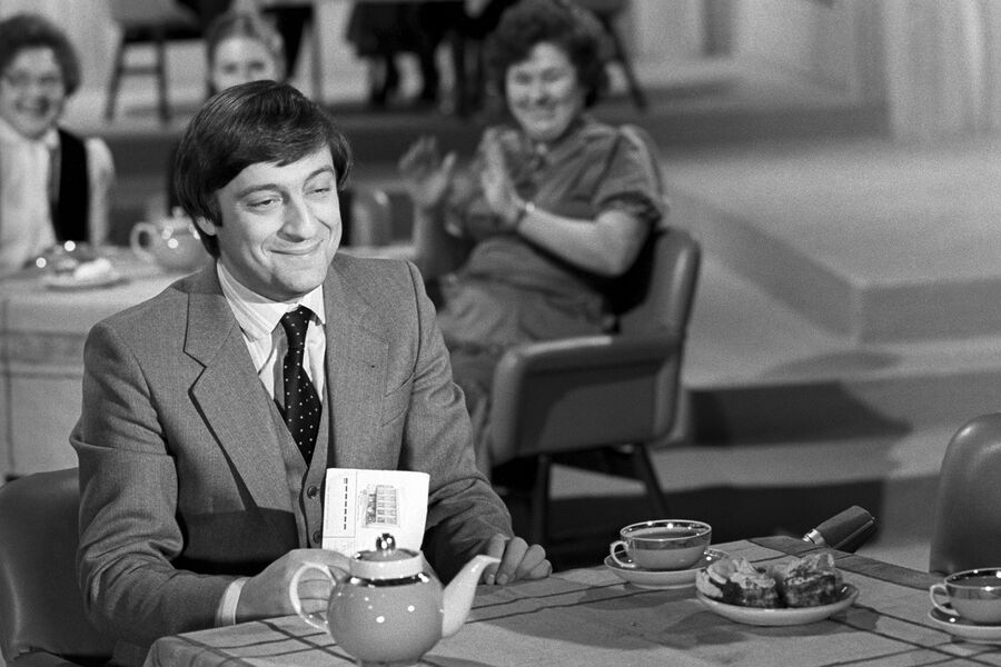 Геннадий Хазанов на&nbsp;съемке передачи &laquo;Голубой огонек&raquo;, 1983&nbsp;год