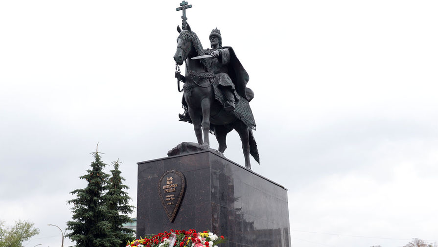 Памятник Ивану Грозному в Орле
