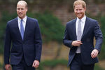 Принц Уильям и принц Гарри на открытии памятника Диане в Лондоне, 1 июля 2021 года