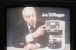 Легендарный игрок «Нью-Йорк Янкиз» Джо Ди Маджо с кофемашиной в телевизионной рекламе, 1978 год