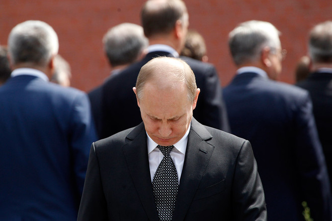 Владимира Путина все больше окружают не способные и инициативные, а «серые» и пассивные» люди