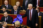 Украинский премьер-министр Николай Азаров в пятницу выступил в Верховной раде