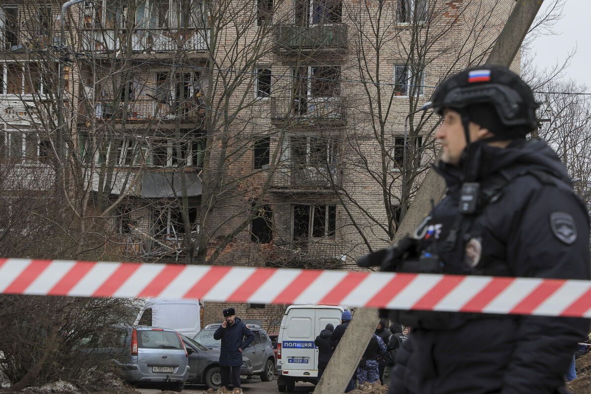 Пострадавшие при ЧП в Петербурге получат компенсации - Газета.Ru | Новости