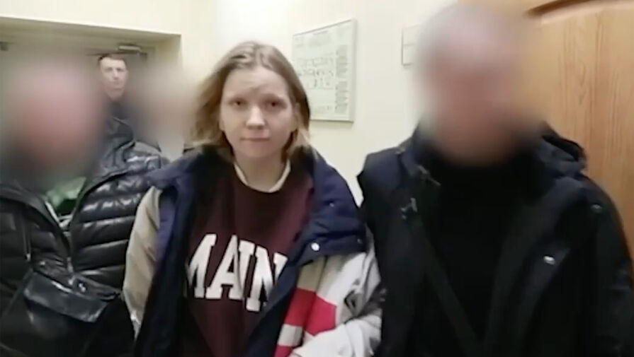 Опубликовано видео ухода Треповой сразу после взрыва в кафе в Петербурге