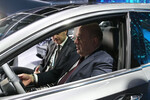 Председатель правительства РФ Михаил Мишустин в автомобиле Volga C40