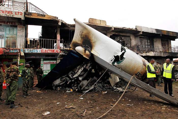 Поисково-спасательные работы на&nbsp;месте крушения самолета Fokker 50&nbsp;в&nbsp;Кении