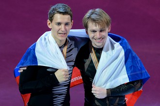 Призеры чемпионата Европы по фигурному катанию Максим Ковтун и Сергей Воронов