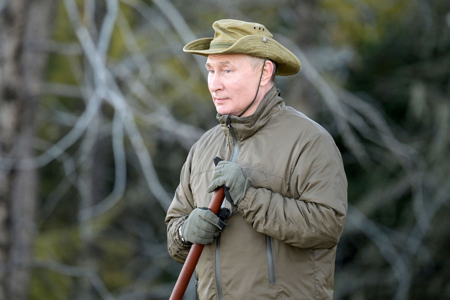 Владимир Путин во время прогулки в&nbsp;тайге, сентябрь 2021&nbsp;года