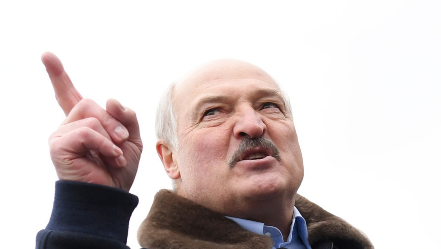 Лукашенко сообщил о покупке у России "нужного количества" "Искандеров" и С-400