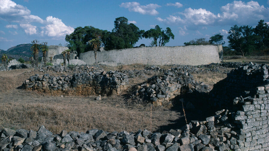 Археологи обнаружили в Великом Зимбабве искусственные водоемы для переживания засухи