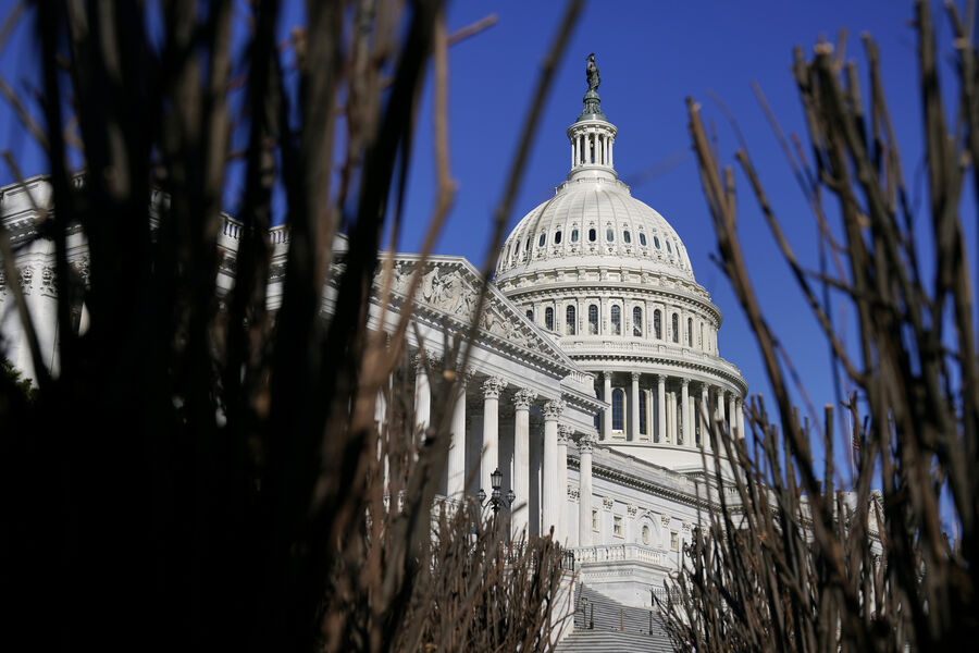 Палата представителей конгресса США и купол Капитолия на Капитолийском холме в Вашингтоне
