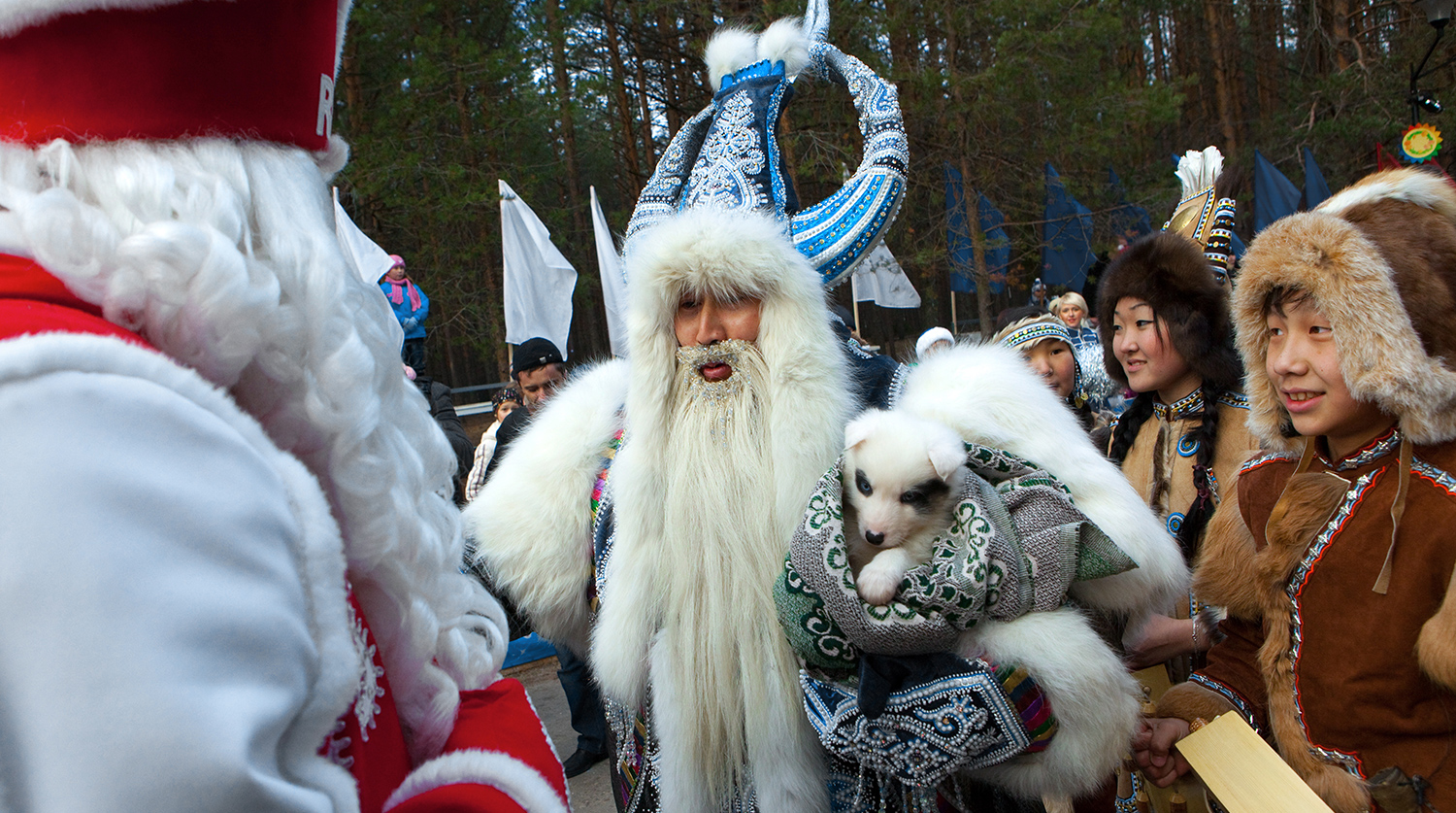 Настоящий новый год в россии. Дед Мороз Якутии. Якутский дед Мороз. Зима начинается с Якутии. 1 Якутский дед Мороз.