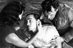 Владимир Коренев (в центре) в роли ихтиандра Сальватора в фильме «Человек-амфибия» (1961)