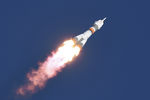 Пуск ракеты-носителя «Союз-ФГ» с транспортным пилотируемым кораблем «Союз МС-07» с космодрома «Байконур»