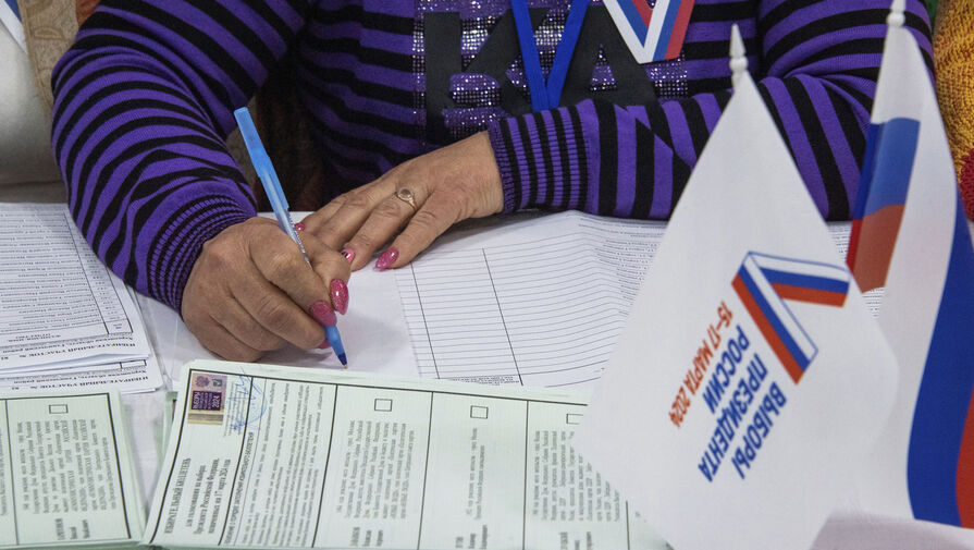 Сотрудница избиркома Самарской области заявила, что люди приходят голосовать после атаки беспилотника