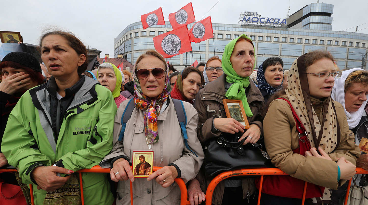 Крестный ход в честь дня перенесения мощей Александра Невского в Санкт-Петербурге, 12 сентября 2017 года