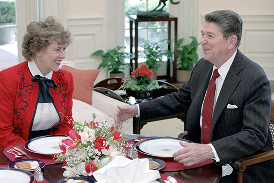 Сюзанна Масси и президент США Рональд Рейган