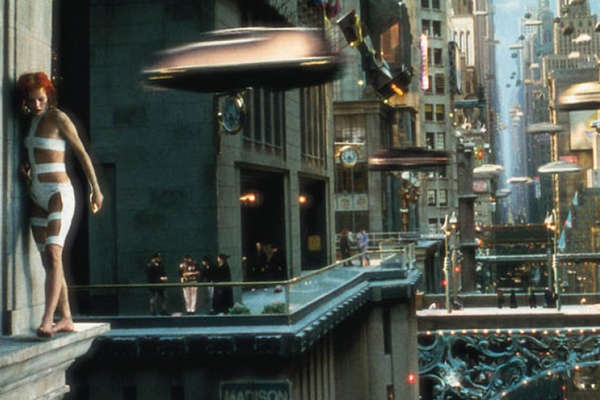 Кадр из фильма «Пятый элемент» (1997)
